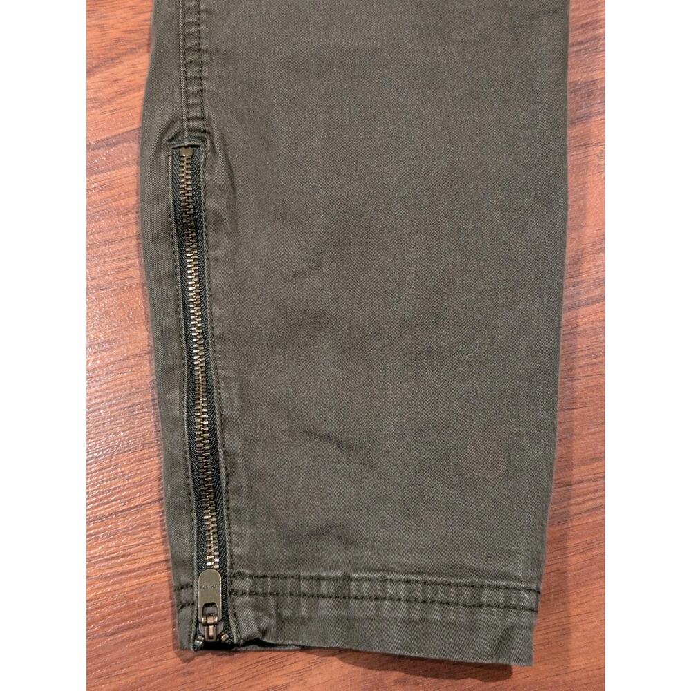 Athleta Cargo Pants Womens 8 Olive Green Utility Zip Ankle Hiking Outdoor - Picture 6 of 6